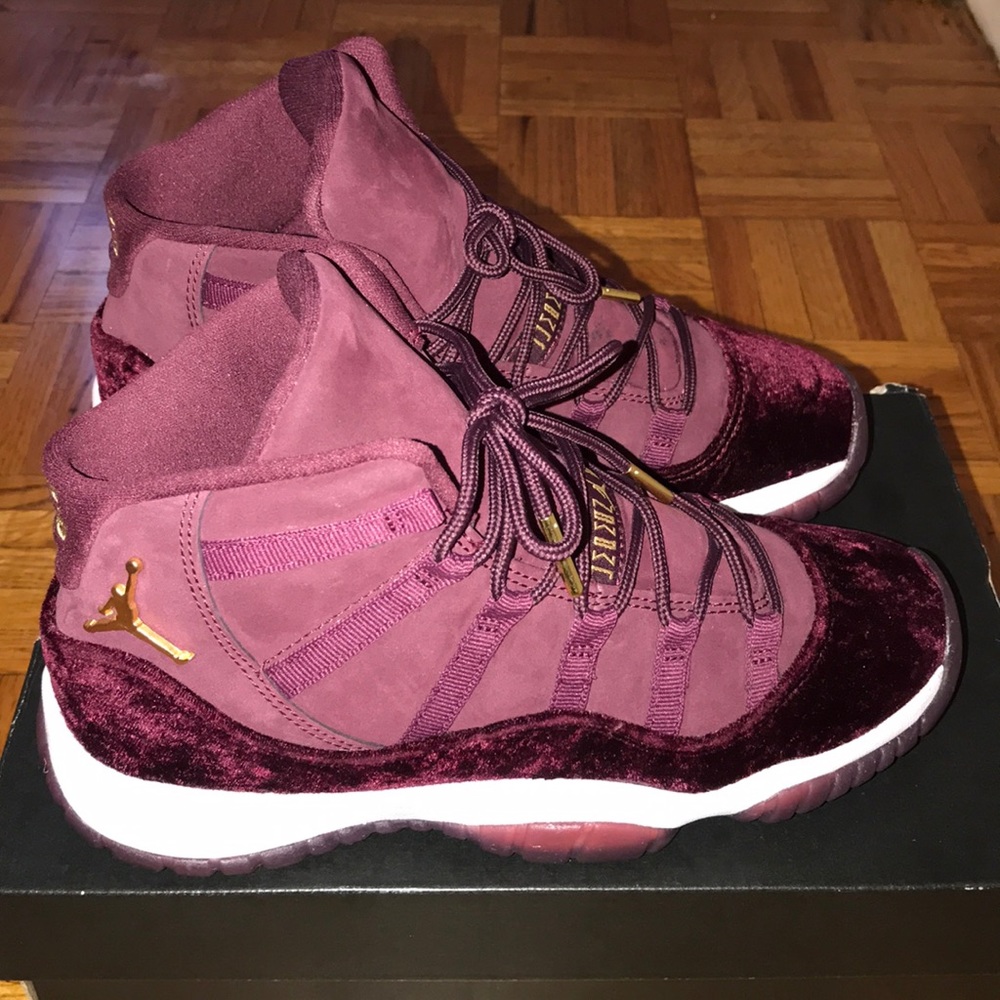 Jordan 11 Retro - Heiress Night Maroon